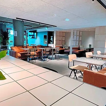 Hotel Greet Paris Porte De La Chapelle - Arena 2*